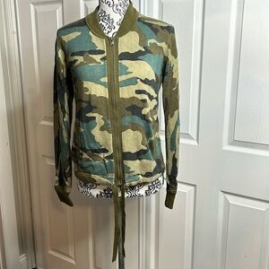 J Crew Camouflage Long Sleeve Zipper Cardigan XS Pockets